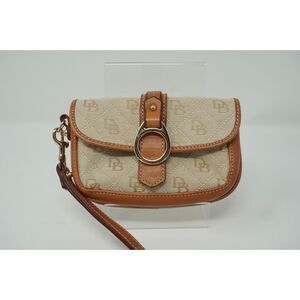 Vintage Dooney & Bourke Ivory Signature Natural Leather Trimmed Wristlet